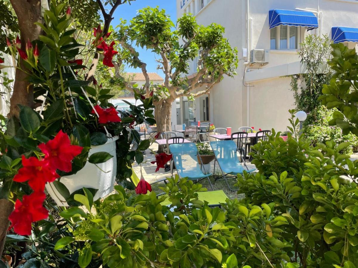 Hotel Le Mirage แซ็งต์-มารี-เดอ-ลา-แมร์ ภายนอก รูปภาพ